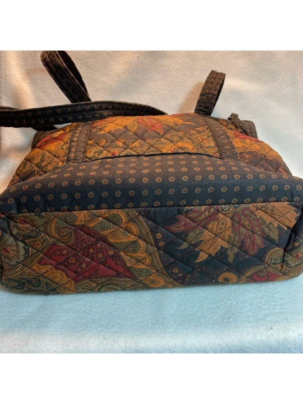 Misty Harbor Quilted Shoulder Bag - Picture 6 of 6